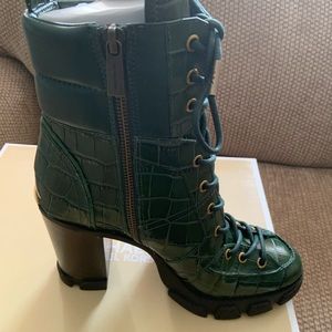 Michael Kors Ridley lace up bootie Size 8.5 M in Moss